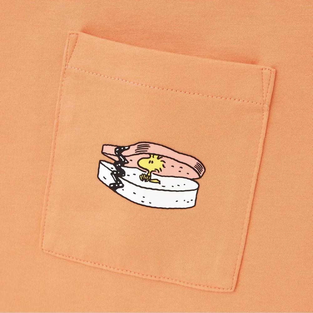 Uniqlo X PEANUTS HAWAII UT Woodstock Musubi Graphic Pocket T-Shirt